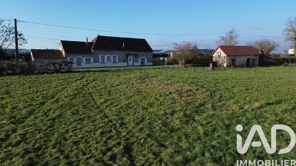 Maison à vendre 9 pièces 157,18 m² Gilly-sur-Loire