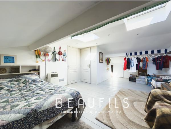 Frontignan (34110) FRONTIGNAN - Villa de Charme 215m² avec piscine & jardin