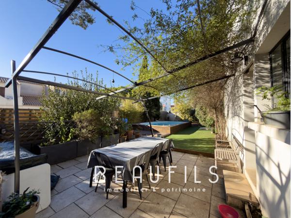 Frontignan (34110) FRONTIGNAN - Villa de Charme 215m² avec piscine & jardin