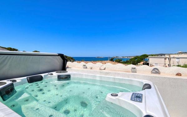 Appartement à vendre    4 pièces • 91,02 m2 Sanary-sur-Mer