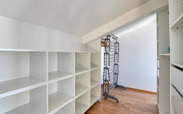 Appartement à vendre    4 pièces • 91,02 m2 Sanary-sur-Mer