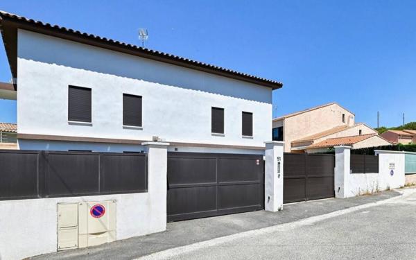 Appartement à vendre    4 pièces • 91,02 m2 Sanary-sur-Mer