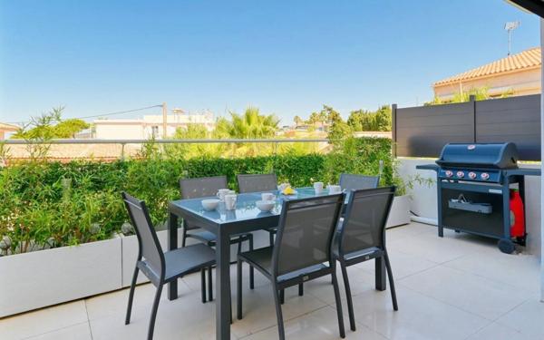 Appartement à vendre    4 pièces • 91,02 m2 Sanary-sur-Mer