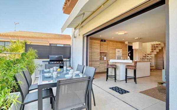 Appartement à vendre    4 pièces • 91,02 m2 Sanary-sur-Mer