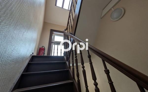 Immeuble à vendre    5 pièces • 109 m2 Faches-Thumesnil