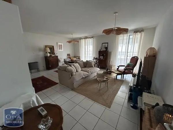 Appartement à louer 3 pièces 61m²