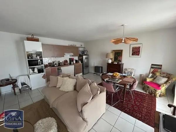 Appartement à louer 3 pièces 61m²