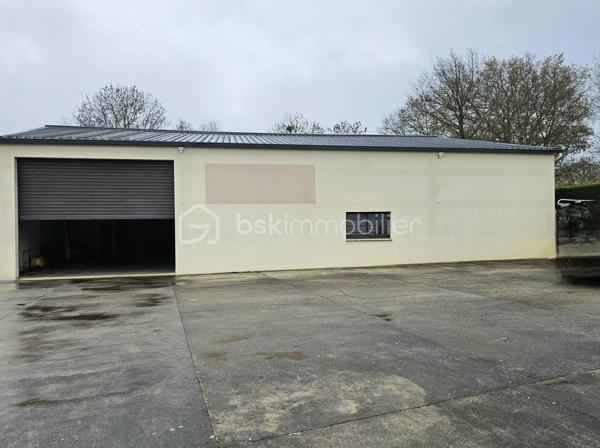 Local de stockage de 300 m²