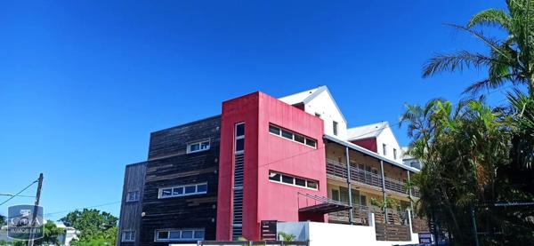 Parking à louer Saint-Pierre (97410)