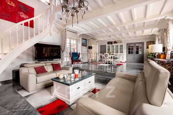 Demeure familiale au coeur du quartier "La Montagne"