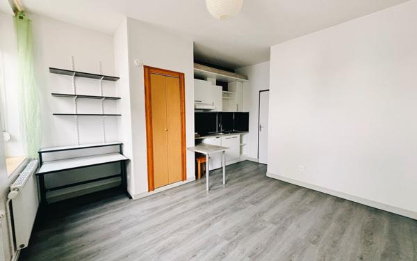 Immeuble à vendre    8 pièces •  Compiègne