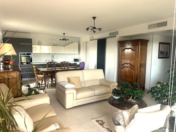 Appartement contemporain 3 pièces à Saint Raphael