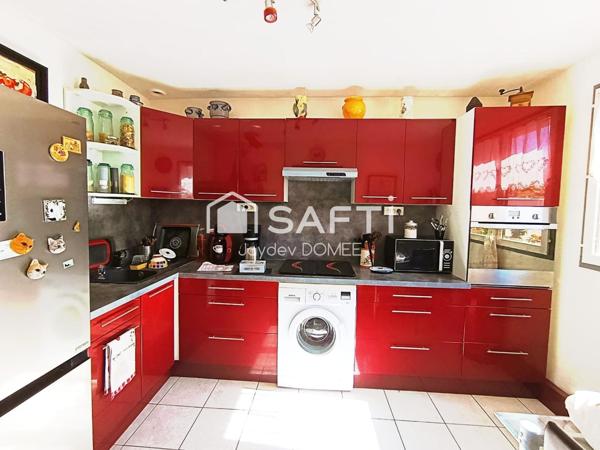 En Viager Charmante Villa T4 de 78 M² avec Garage de 18 M² sur un parcel de 239M² de terrain.