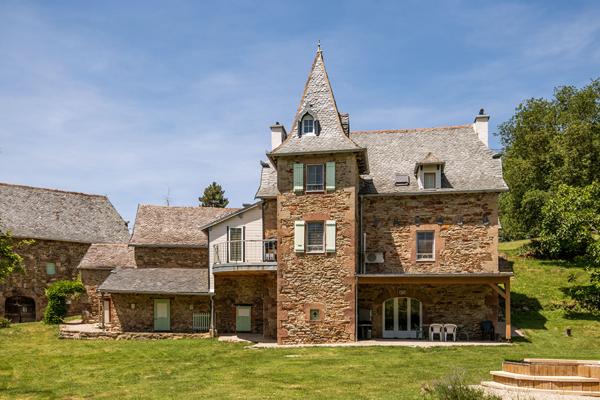 Maison Auzits 230m² avec piscine 12390 auzits