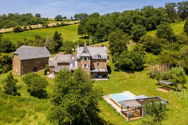 Maison Auzits 230m² avec piscine 12390 auzits