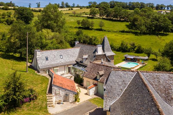 Maison Auzits 230m² avec piscine 12390 auzits