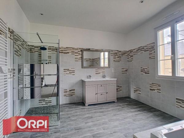 Maison à louer    4 pièces •  Les Hauts-de-Chée