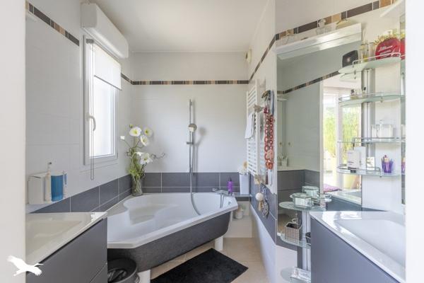 Appartement 570 000 € Montpellier 4 p 101 m² DPE C
