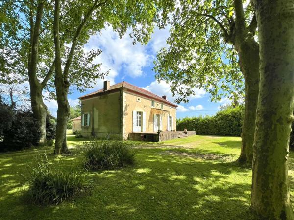 DOMAINE DE 6 Ha AVEC MAISON DE MAITRE - COTTAGE ET DEPENDANCE