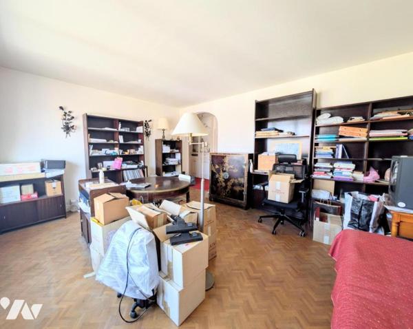 Appartement T2 avec balcon - Stationnement - Cave 