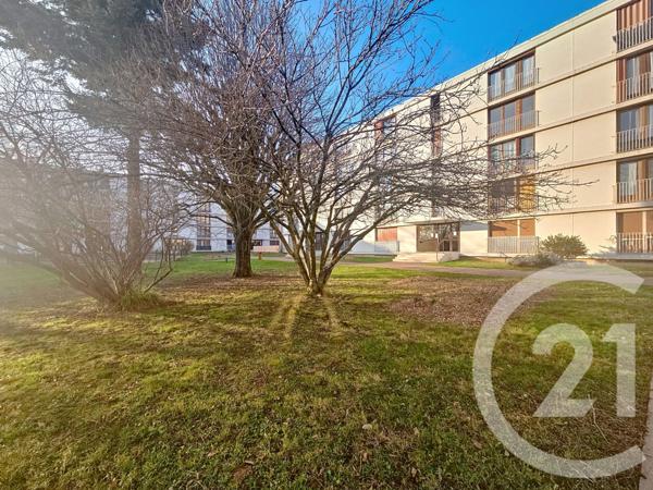 Appartement F4 à vendre  4 pièces - 66,69 m2 RUNGIS - 94