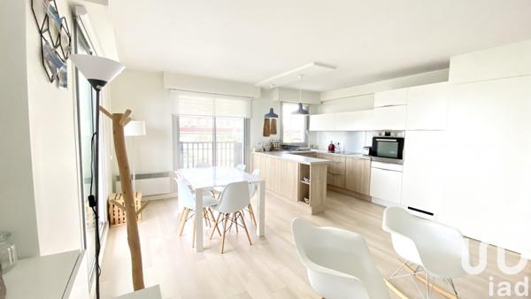 Appartement 5 pièces de 77 m² à Cabourg (14390)