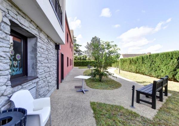 INVESTISSEMENT LOCATIF – Saint-Denis-de-l'Hôtel – Résidence EHPAD du Port - 7,8% de rentabilité