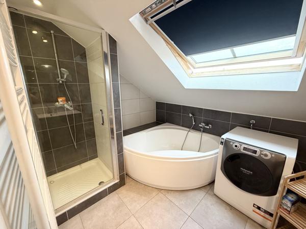 Appartement 3 pièces de 59,62 m² habitables à Bischwiller avec cave.