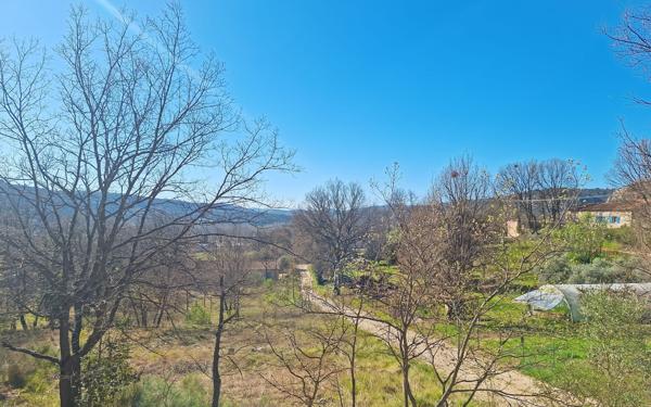 Maison à vendre    3 pièces • 60 m2 Quinson