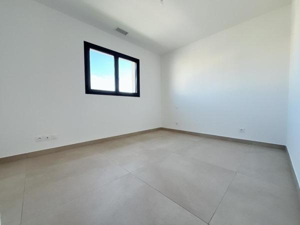 Magnifique appartement neuf de 119 m² au 1 er étage d'une petite copropriété de deux appartements
