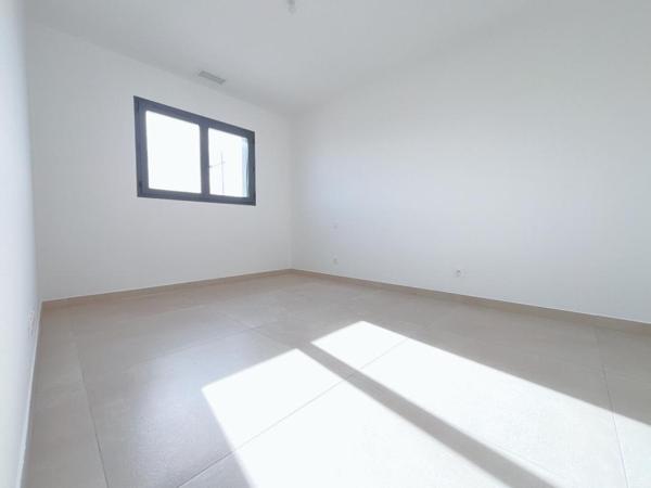 Magnifique appartement neuf de 119 m² au 1 er étage d'une petite copropriété de deux appartements