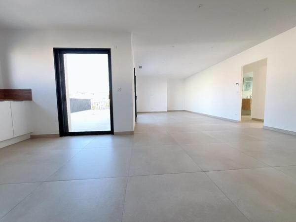 Magnifique appartement neuf de 119 m² au 1 er étage d'une petite copropriété de deux appartements