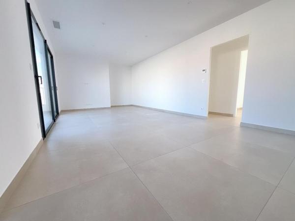 Magnifique appartement neuf de 119 m² au 1 er étage d'une petite copropriété de deux appartements