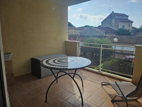 Orange (84100) T3 ORANGE AVEC TERRASSE ET PARKING PRIVE