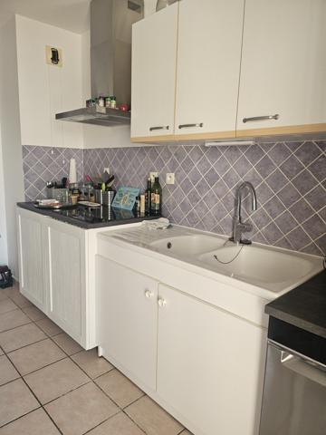 Orange (84100) T3 ORANGE AVEC TERRASSE ET PARKING PRIVE