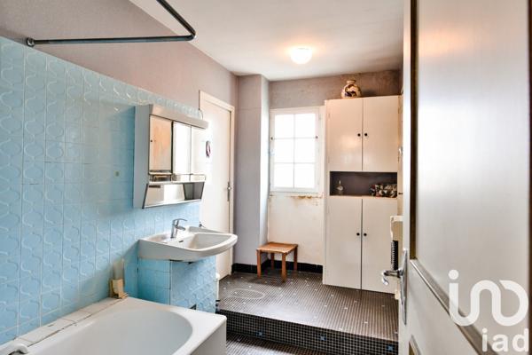 Maison traditionnelle 6 pièces de 157 m² à Niort (79000)