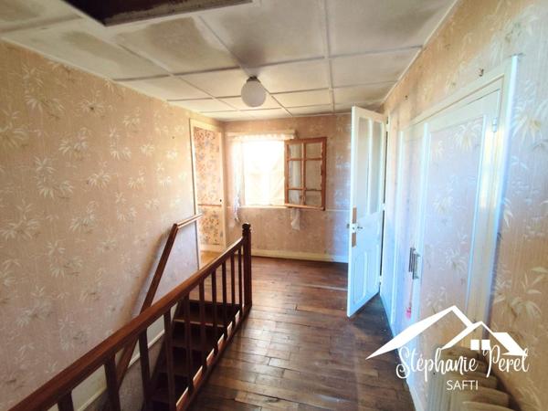 Maison à rénover – Neuvic – Jardin 633 m² – Fort potentiel