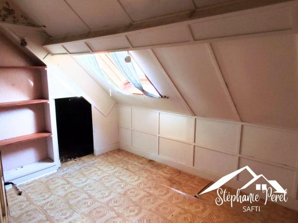 Maison à rénover – Neuvic – Jardin 633 m² – Fort potentiel