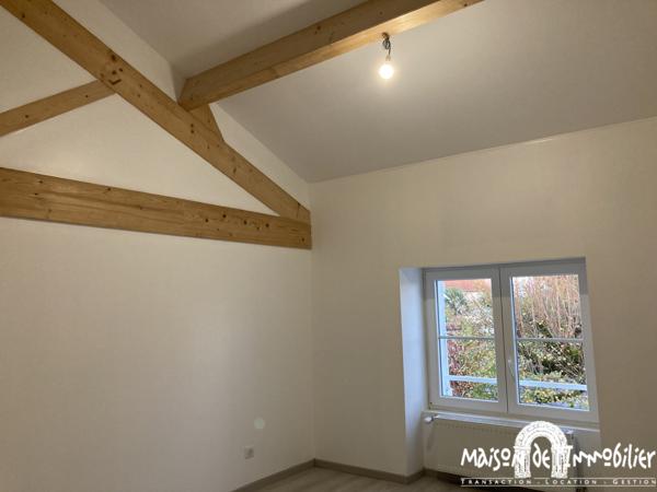 Location Jolie maison de campagne - 4 chambres - 140m² - Jardin et garage - JARNAC CHAMPAGNE