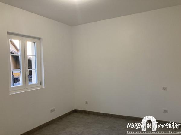 Location Jolie maison de campagne - 4 chambres - 140m² - Jardin et garage - JARNAC CHAMPAGNE