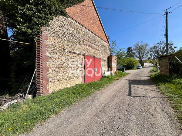 GRAND BÂTIMENT À FORT POTENTIEL POUR PROJET IMMOBILIER