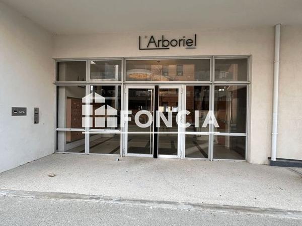 Location Appartement 2 pièces 41.81 m² - 145 RUE ALAIN DECAUX Aix-en-provence 13100