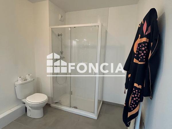 Location Appartement 2 pièces 41.81 m² - 145 RUE ALAIN DECAUX Aix-en-provence 13100