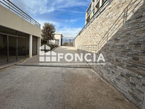 Location Appartement 2 pièces 41.81 m² - 145 RUE ALAIN DECAUX Aix-en-provence 13100