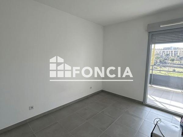 Location Appartement 2 pièces 41.81 m² - 145 RUE ALAIN DECAUX Aix-en-provence 13100