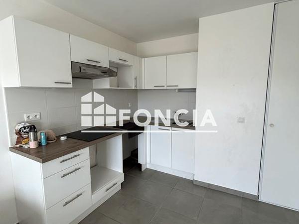 Location Appartement 2 pièces 41.81 m² - 145 RUE ALAIN DECAUX Aix-en-provence 13100