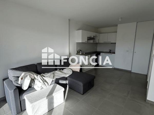 Location Appartement 2 pièces 41.81 m² - 145 RUE ALAIN DECAUX Aix-en-provence 13100