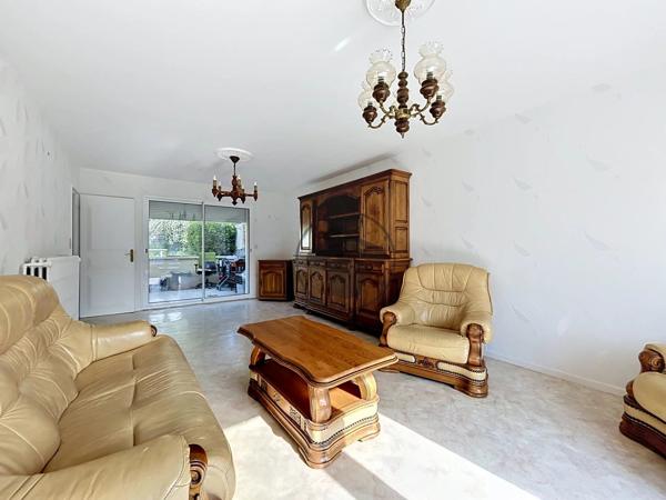 Vente                                                      Maison
                        
                     5 pièces                      83 m2                     à Saint-Quentin