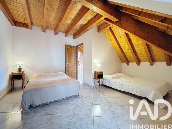 Maison à vendre 8 pièces 290 m² Lucinges