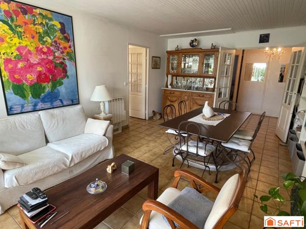 Un bien rare à la vente